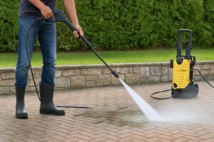 "شركة تنظيف احواش لارا كلين"